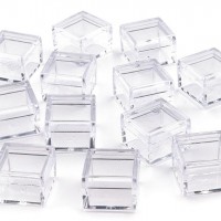 Plastová dóza mini 2,5x2,5x1,5 cm štvorec1 - 1ks