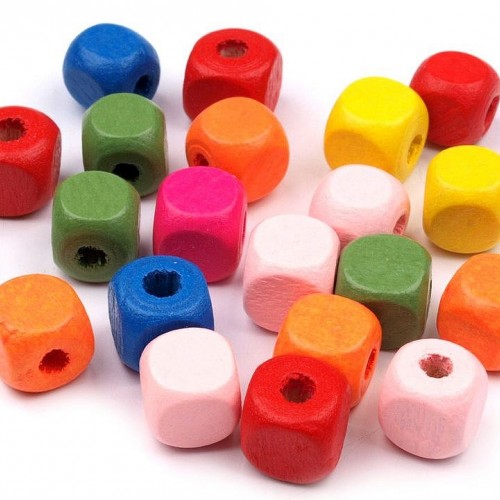 Drevené korálky kocka 10x10 mm 2. akosť 20g